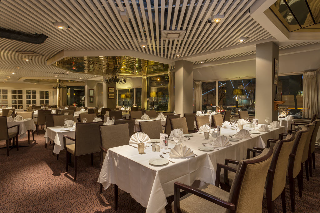Urheberrecht: Haakon Brox Scandic Sunnfjord Hotel & Spa, Forde, restaurant